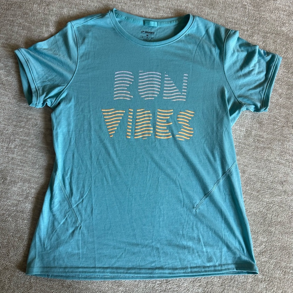 Brooks Distance Tee